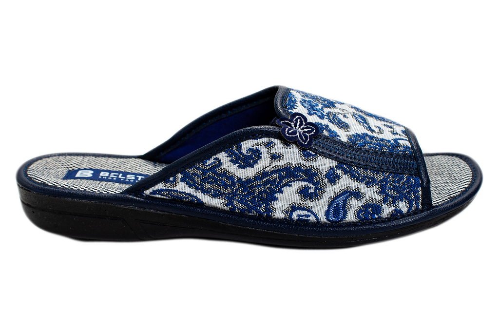 Women's open home slippers made of white textile with a patterned print, decorated with a flower