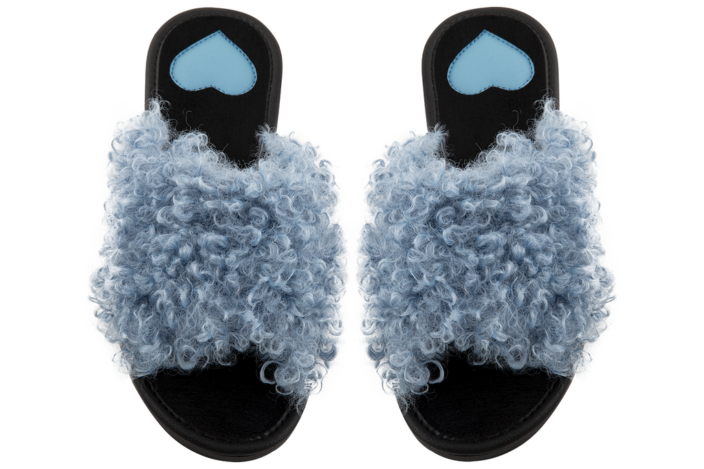 Women's open-toe house slippers made of eco-shearling