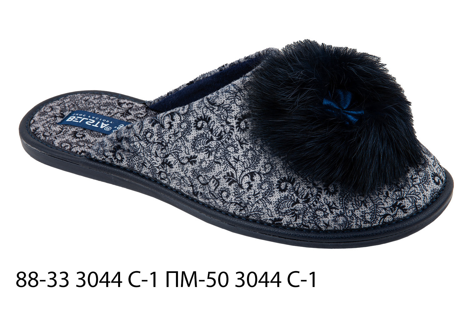 Indoor closed women's velvet slippers decorated with fur