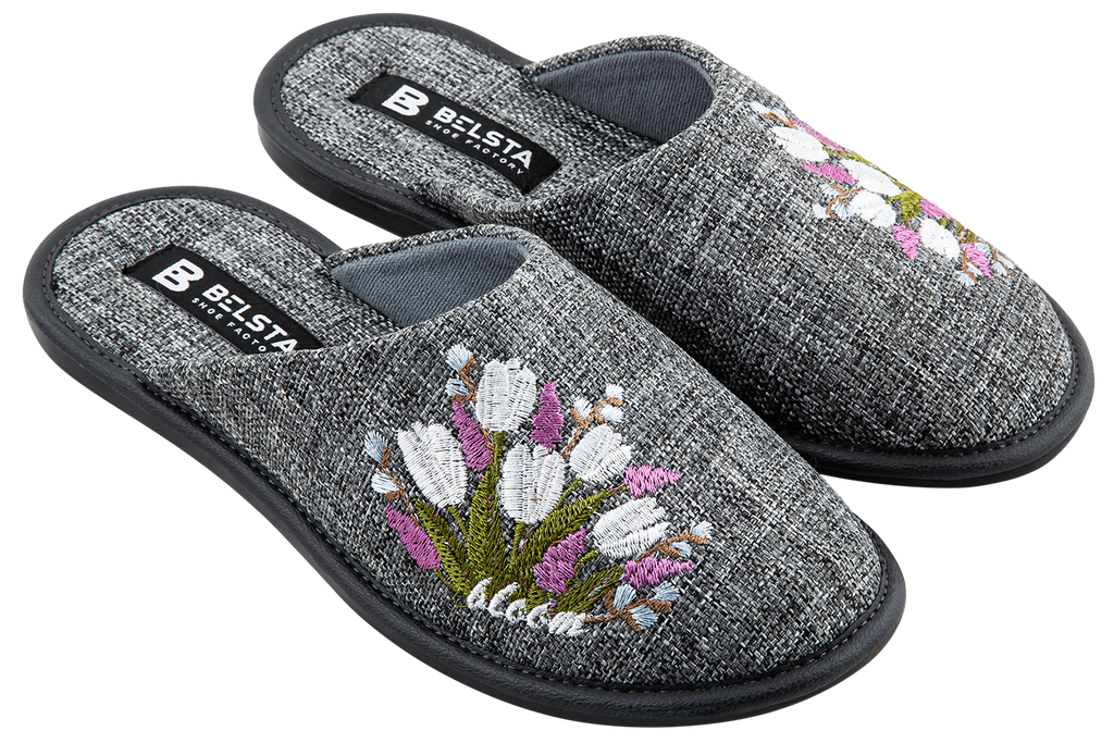 Women's closed-toe slippers made of grey textile, embroidered with a bouquet of tulips