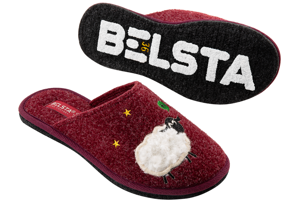 Women's closed slippers BELSTA made of Italian felt, decorated with "Sweet Dreams" embroidery and a sheep