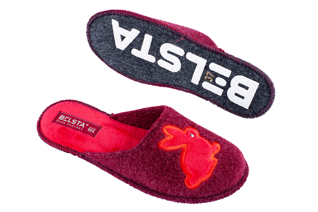 Women's closed slippers BELSTA made of dark blue Italian felt, decorated with cat embroidery