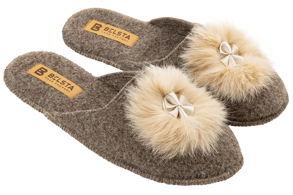 Women's closed slippers BELSTA made of Italian felt, decorated with natural fur